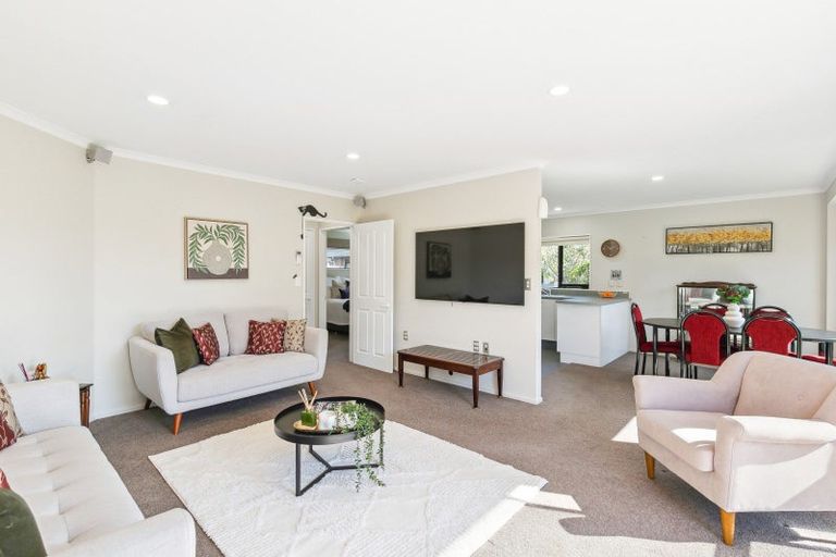 Photo of property in Redwood Village, 29/42 Main Road, Tawa, Wellington, 5028