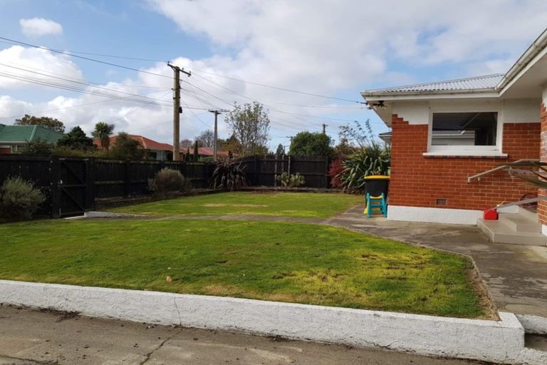 Photo of property in 6 Watson Street, Green Island, Dunedin, 9018