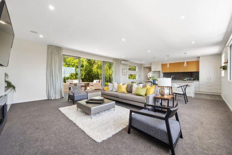 Photo of property in 7 Trident Place, Shelly Park, Auckland, 2014