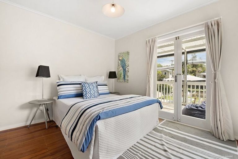 Photo of property in 12 Killarney Avenue, Torbay, Auckland, 0630