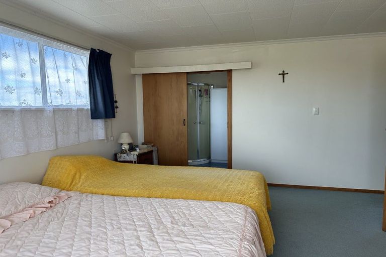 Photo of property in 24 Whitcombe Terrace, Hokitika, 7810