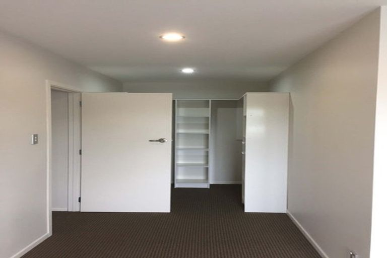 Photo of property in 43 Renata Crescent, Te Atatu Peninsula, Auckland, 0610