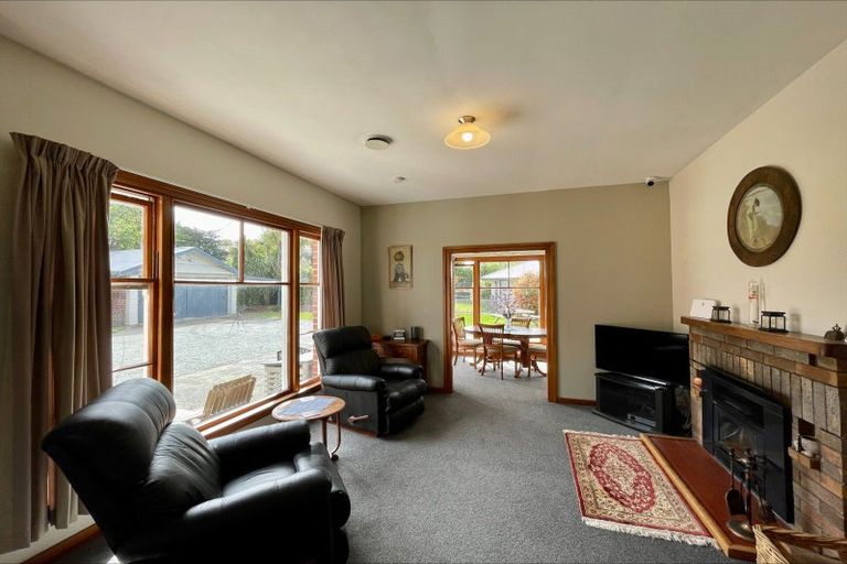 Photo of property in 63 Main North Road, Geraldine, 7930