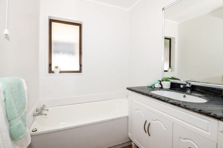 Photo of property in 1/51 Sheridan Terrace, Johnsonville, Wellington, 6037