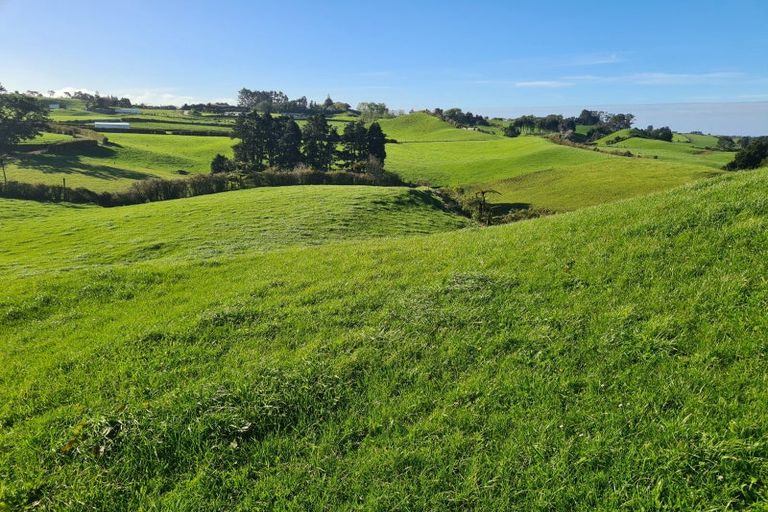 Photo of property in 801 Mangorei Road, Mangorei, New Plymouth, 4371