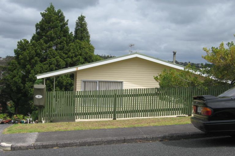 Photo of property in 6 Colin Wild Place, Glenfield, Auckland, 0629