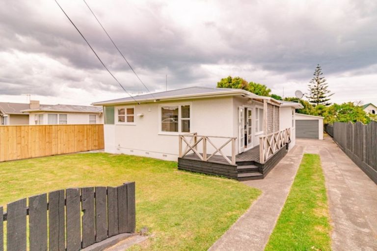 Photo of property in 197 Puriri Street, Castlecliff, Whanganui, 4501
