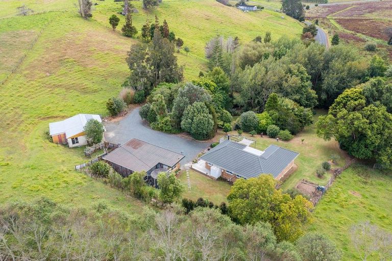 Photo of property in 43 Tomarata Valley Road, Wellsford, 0974