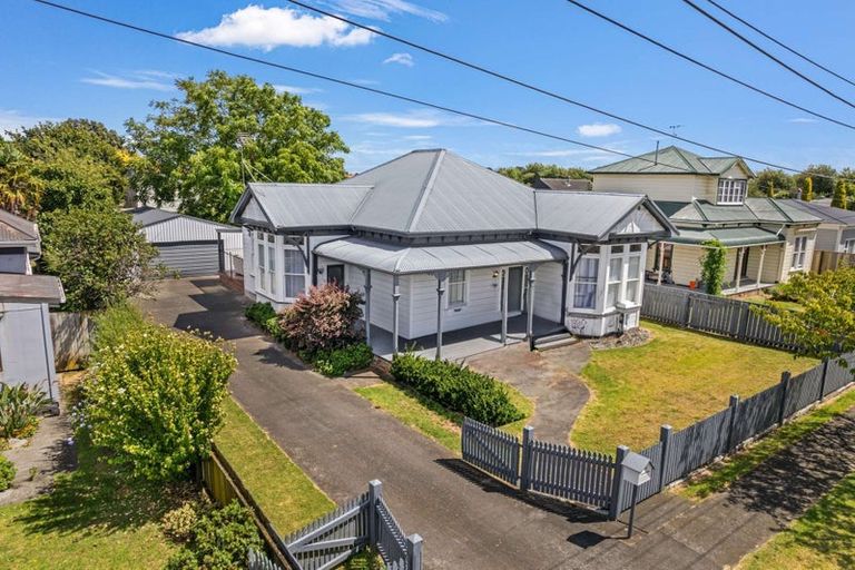 Photo of property in 11 Hurworth Place, College Estate, Whanganui, 4500