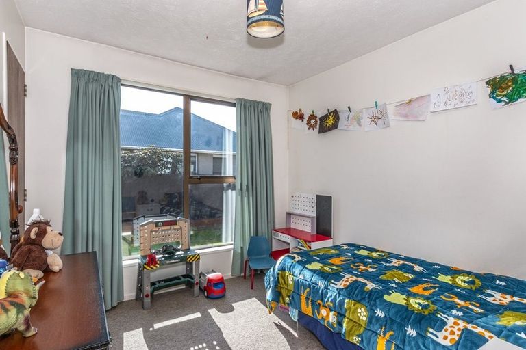 Photo of property in 11 Nyoli Street, Northcote, Christchurch, 8052