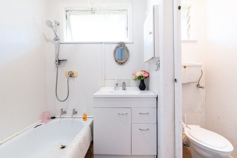 Photo of property in 5/119 Seabrook Avenue, New Lynn, Auckland, 0600