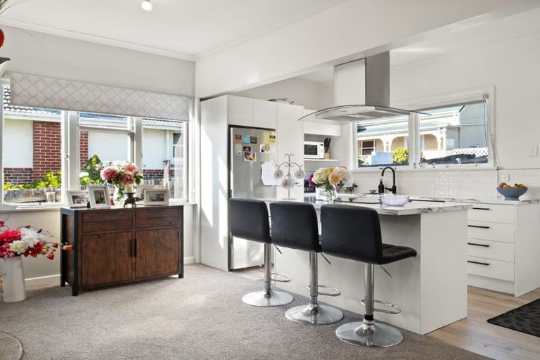 Photo of property in 27 Galloway Street, Mornington, Dunedin, 9011