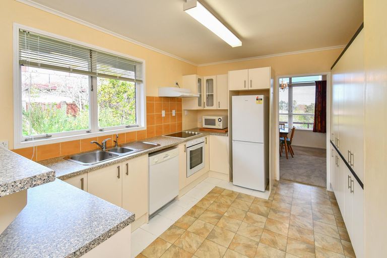 Photo of property in 3 Brooke Road, Red Hill, Papakura, 2110