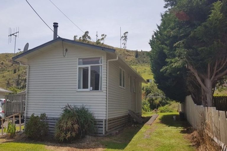 Photo of property in 69a George Street, Hikurangi, 0114
