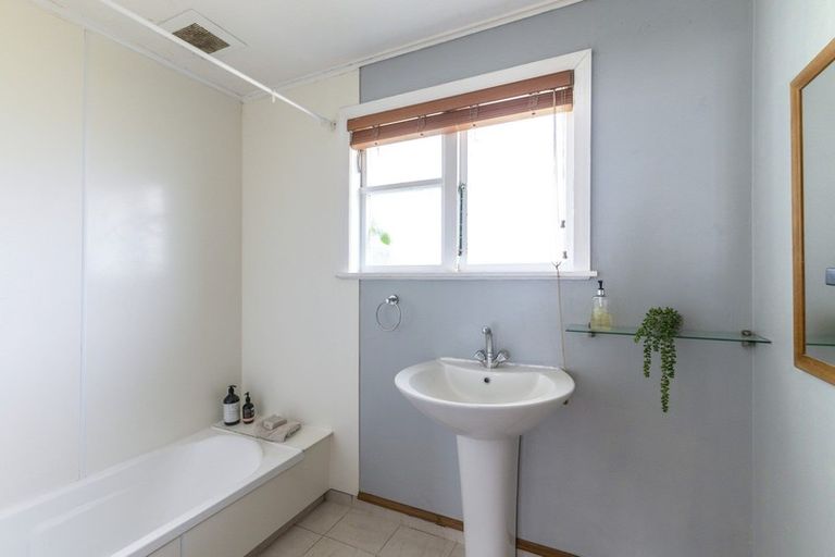 Photo of property in 36 Quinn Road, Levin, 5510