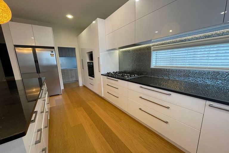 Photo of property in 36 Golden Morning Drive, Albany Heights, Auckland, 0632