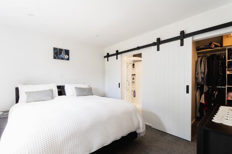 Photo of property in 5 Ella Lane, Green Island, Dunedin, 9018