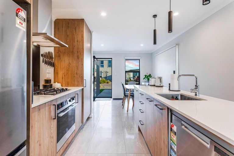 Photo of property in 16 Houhora Street, Westgate, Auckland, 0814