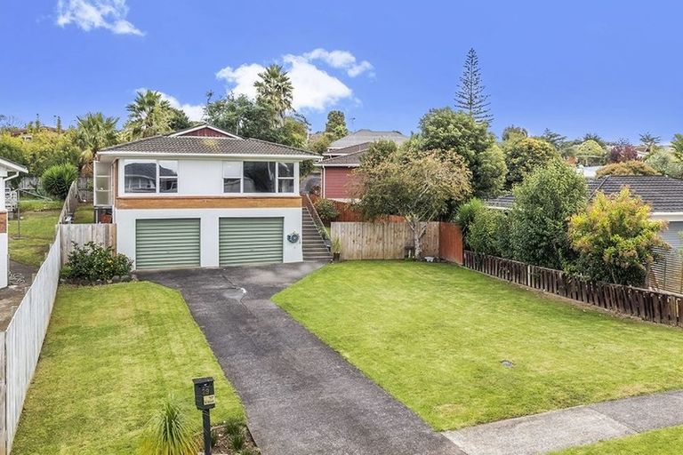 Photo of property in 29 Pooley Street, Pakuranga Heights, Auckland, 2010