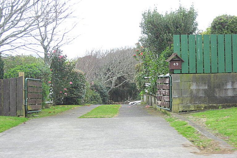 Photo of property in 49 Mcfarlane Street, Oakura, 4314