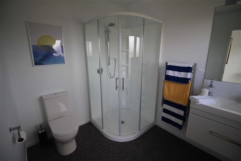 Photo of property in 2 Te Kio Crescent, Papamoa Beach, Papamoa, 3118