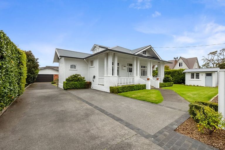 Photo of property in 68 Wallace Place, Westown, New Plymouth, 4310