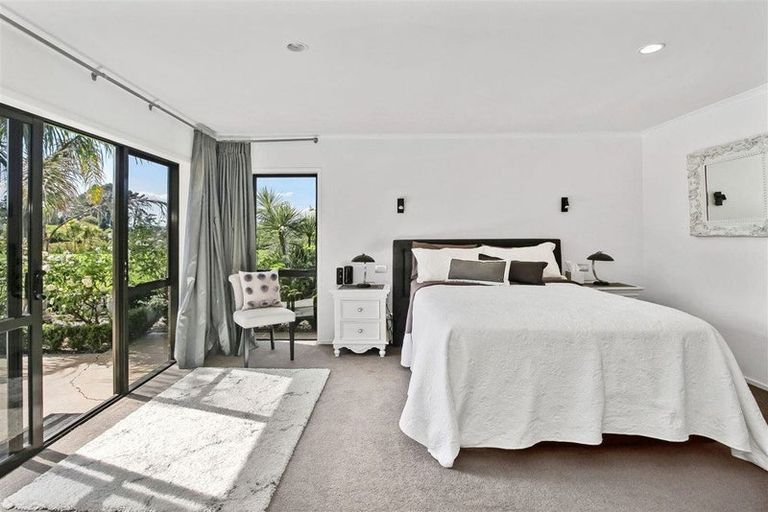 Photo of property in 8 Millbrook Drive, Waiuku, 2683