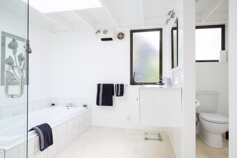 Photo of property in 10a Rainton Road, Kew, Dunedin, 9012