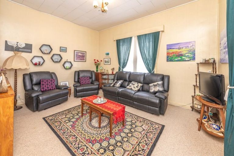 Photo of property in 13 Burton Avenue, Whanganui East, Whanganui, 4500