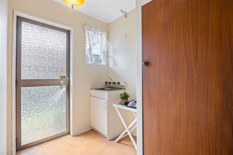 Photo of property in 1/4 Sayers Crescent, Ilam, Christchurch, 8041