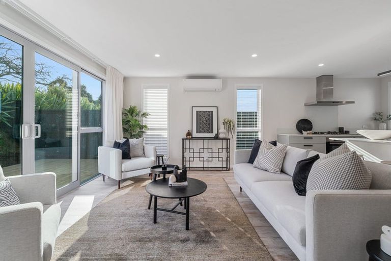 Photo of property in 34 Metoriti Crescent, Karaka, 2124