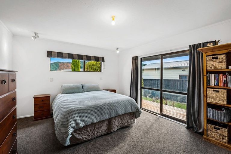Photo of property in 32a Shanly Street, Brown Owl, Upper Hutt, 5018