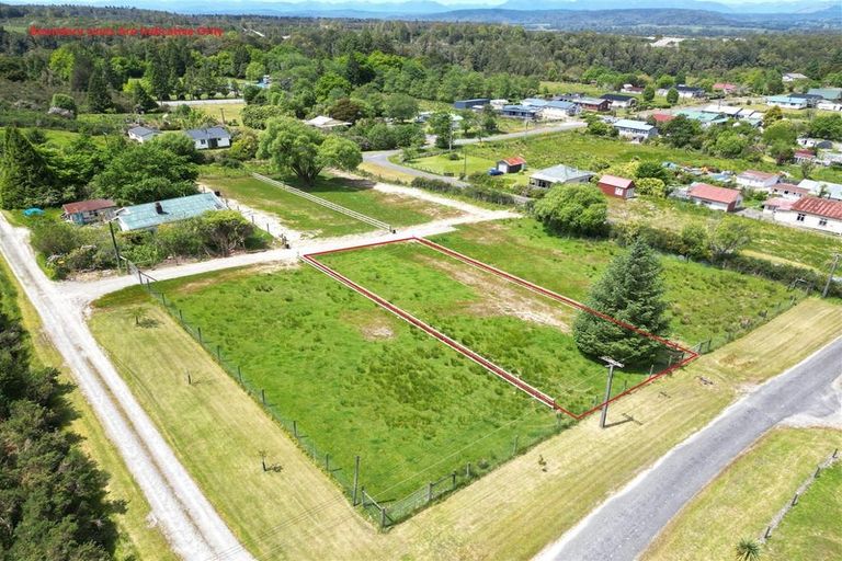 Photo of property in 3 Clifford Street, Blackball, 7804