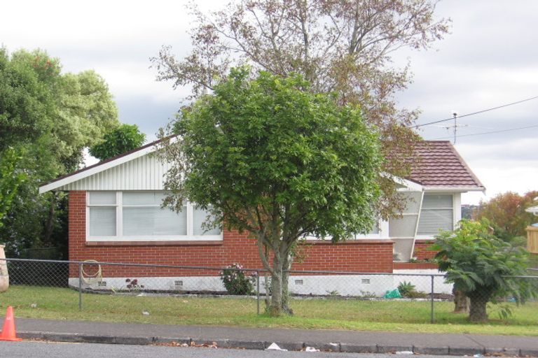 Photo of property in 46 Archibald Road, Kelston, Auckland, 0602