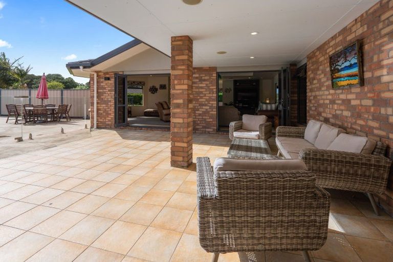 Photo of property in 16 Cairn Way, Te Kamo, Kamo, 0185