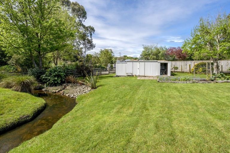 Photo of property in 124a Kawiu Road, Levin, 5510