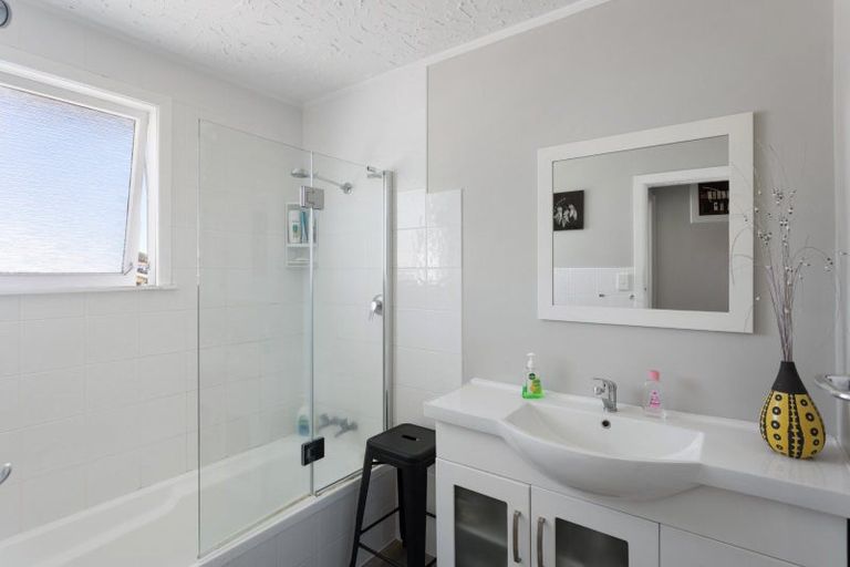 Photo of property in 110 Kingswood Road, Brookfield, Tauranga, 3110