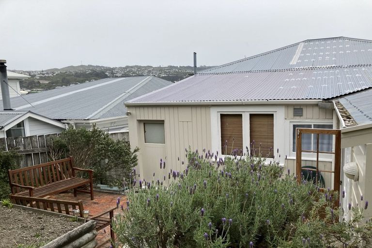 Photo of property in 79 Austin Street, Mount Victoria, Wellington, 6011