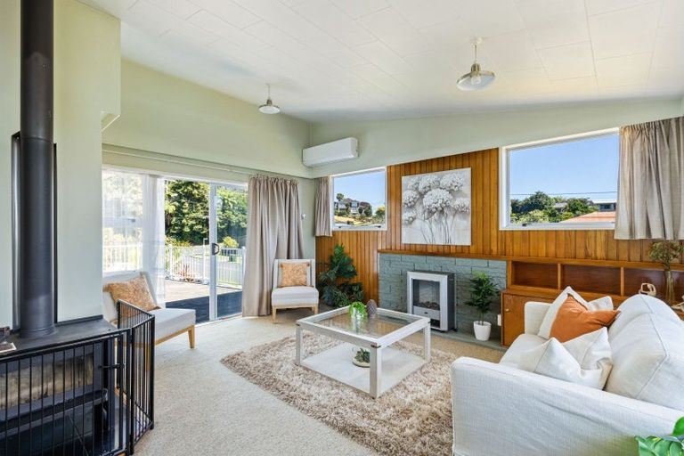Photo of property in 29 Awanui Street, Merrilands, New Plymouth, 4312