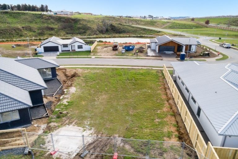Photo of property in 126 Whakaturou Crescent, Pyes Pa, Tauranga, 3112