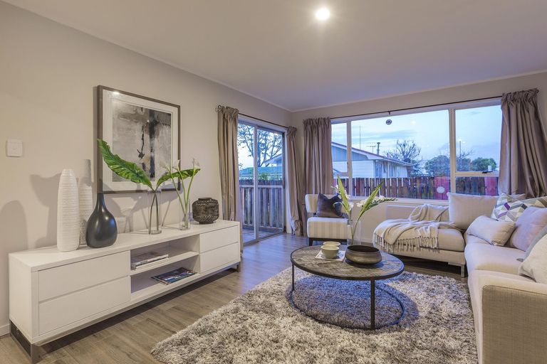 Photo of property in 27 Sandrine Avenue, Clover Park, Auckland, 2019