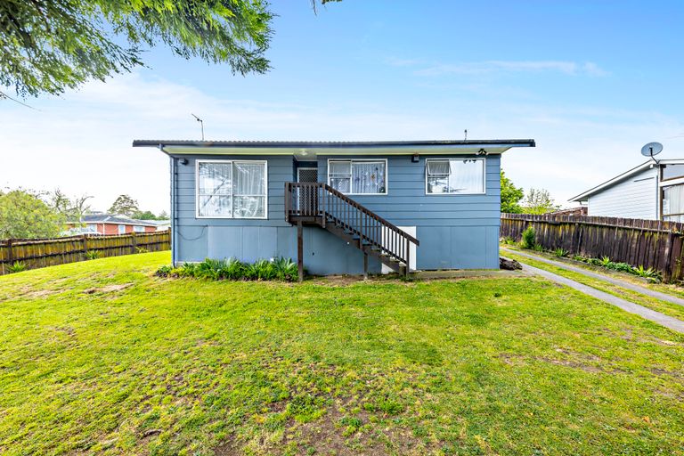 Photo of property in 8 Galilee Avenue, Red Hill, Papakura, 2110