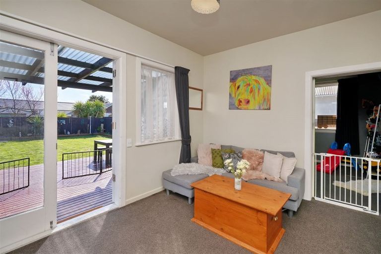 Photo of property in 10 Jennings Place, Rangiora, 7400