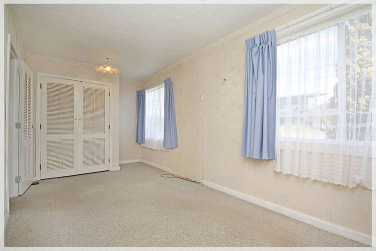 Photo of property in 33 Shortt Street, Foxton Beach, Foxton, 4815