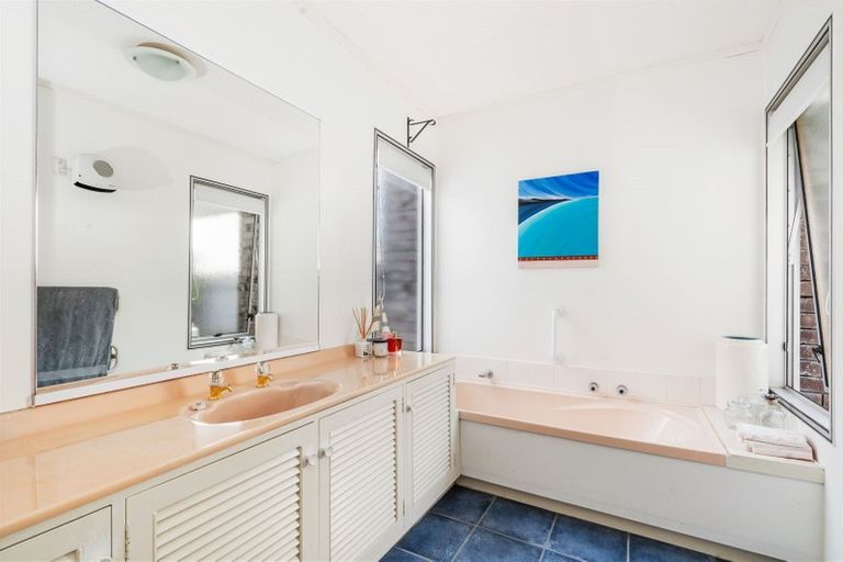 Photo of property in 57 Fairway Drive, Te Kamo, Whangarei, 0112