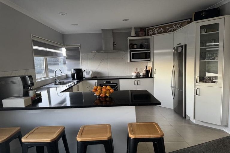 Photo of property in 5a San Luis Place, Golflands, Auckland, 2013