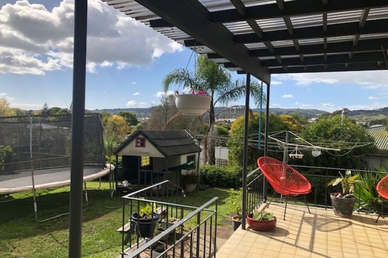 Photo of property in 12 Boundary Road, Opaheke, Papakura, 2113