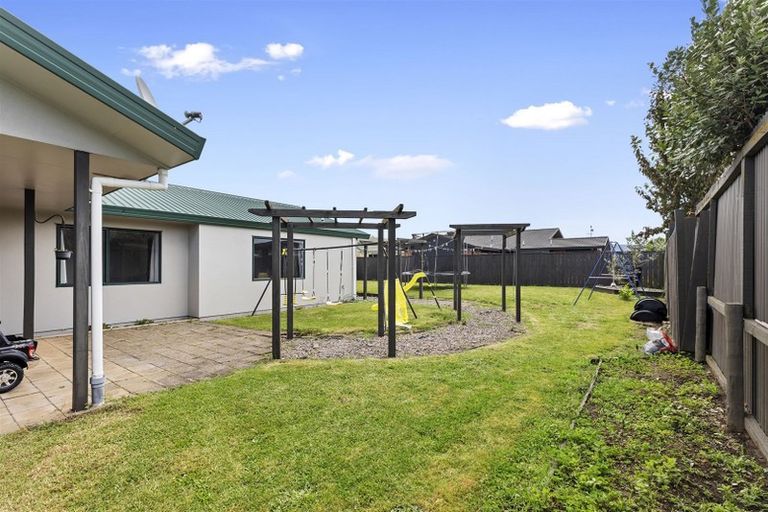 Photo of property in 56 Fairview Place, Te Puke, 3119