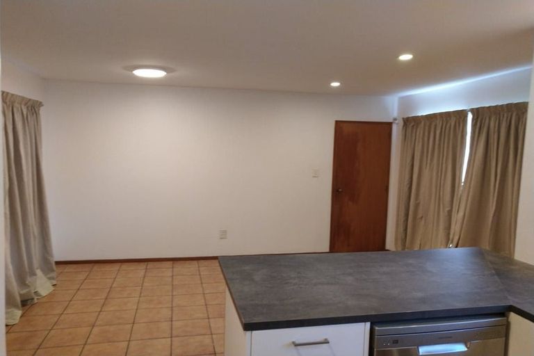 Photo of property in 434a Linwood Avenue, Bromley, Christchurch, 8062