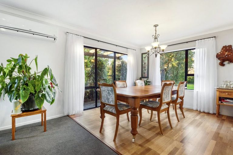 Photo of property in 1343 Kahikatea Flat Road, Kaukapakapa, 0871